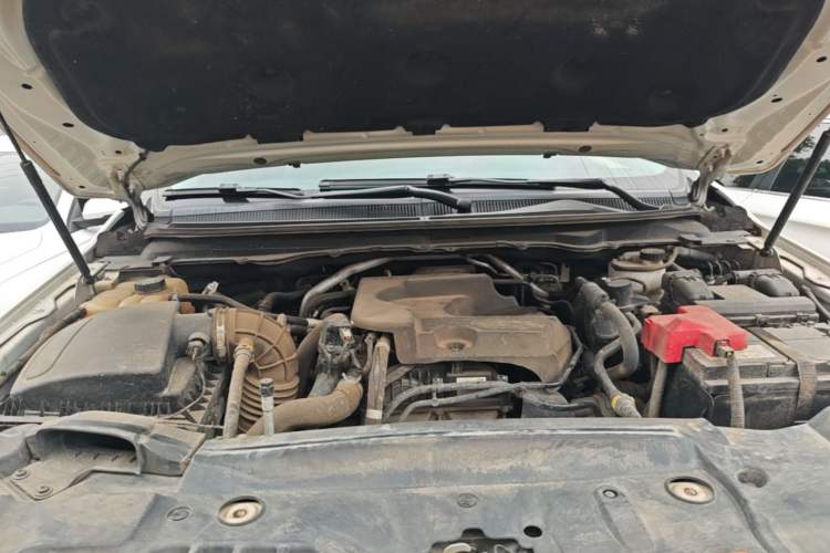Used Ford Everest 2020 2.3T Gasoline Automatic 4x4 Elite Edition 5 Seats Engine Bay