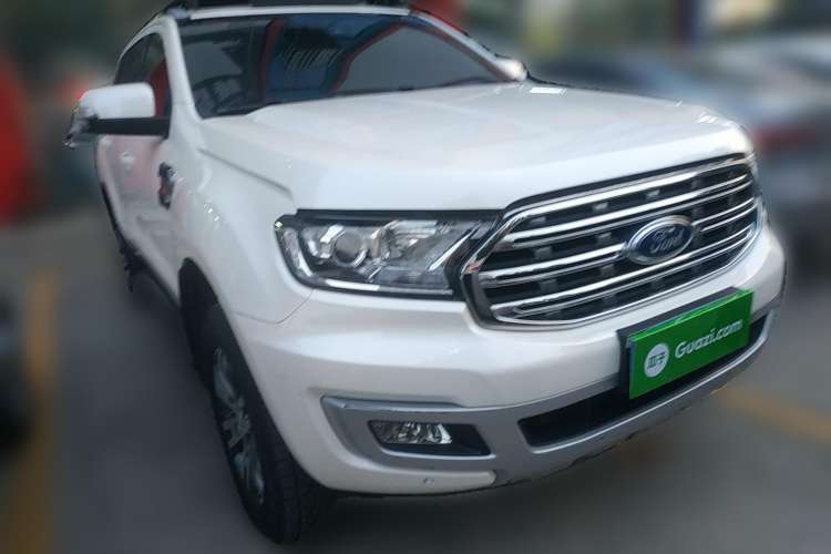 Used Ford Everest 2020 2.3T Gasoline Automatic 4WD Luxury Edition 5 Seats Front Right 45 Deg