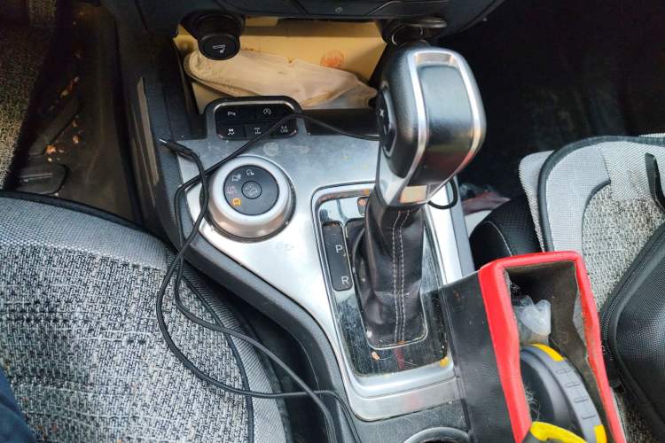 Used Ford Everest 2020 2.3T Gasoline Automatic 4WD Luxury Edition 5 Seats Gear Lever