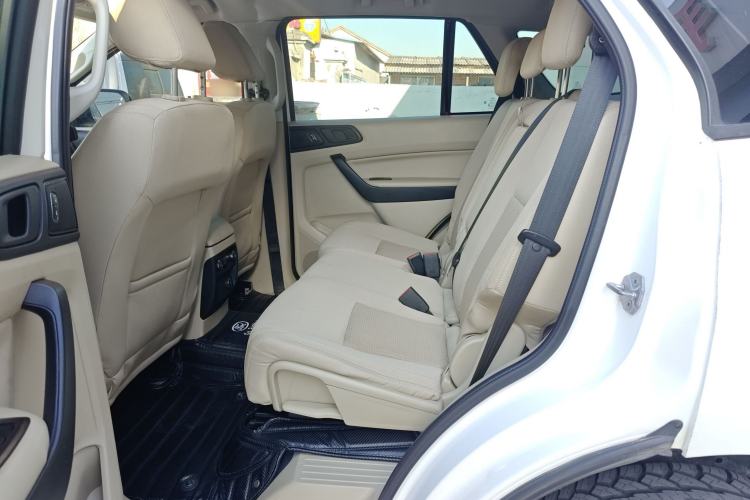 Used Ford Everest 2020 2.3T Gasoline Automatic 4x4 Elite Edition 5 Seats Interior 4