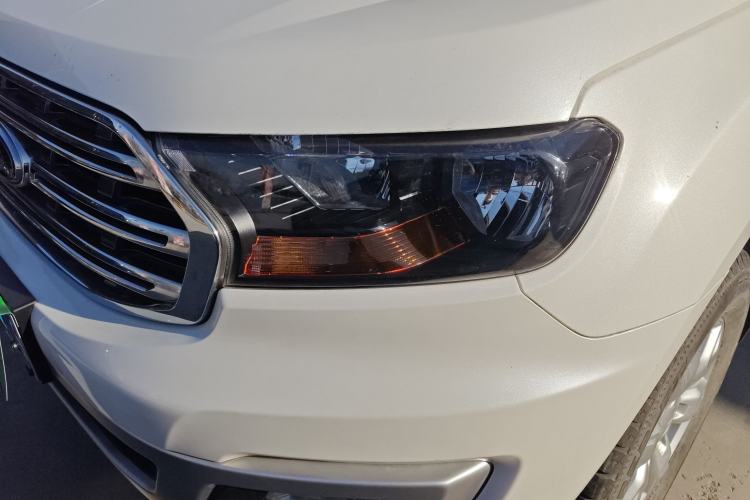 Used Ford Everest 2020 2.3T Gasoline Automatic 4x4 Elite Edition 5 Seats Left Front Headlight