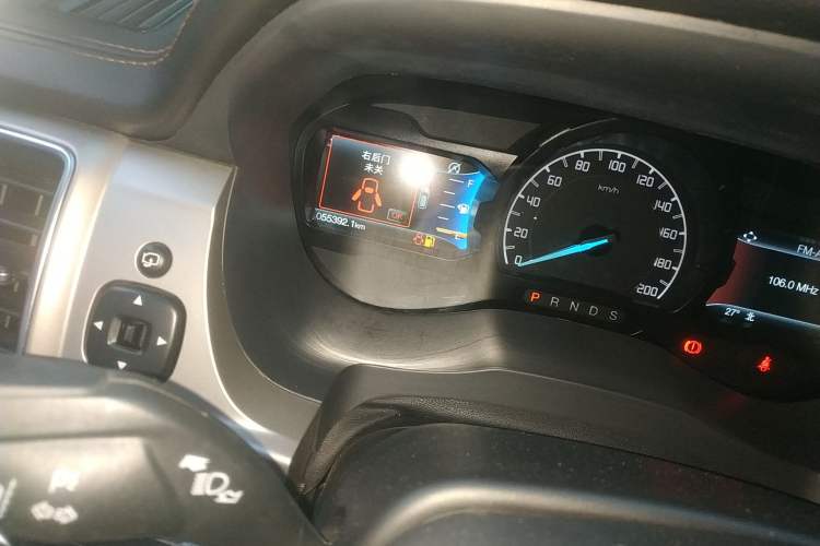 Used Ford Everest 2020 2.3T Gasoline Automatic 4WD Luxury Edition 5 Seats Odometer Close Up