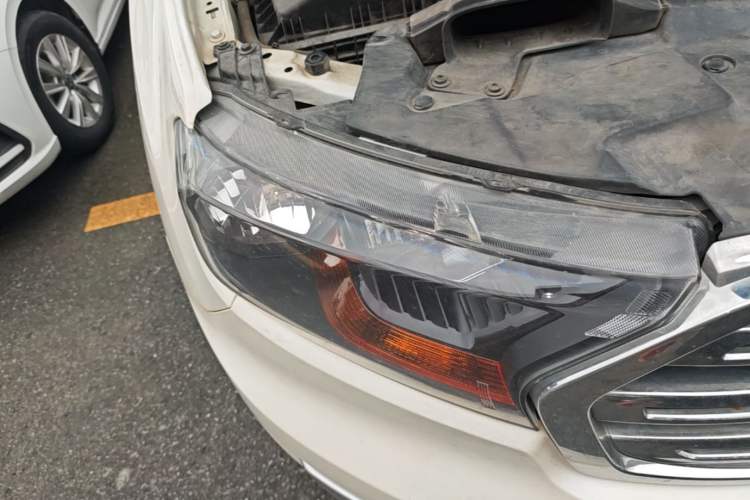 Used Ford Everest 2020 2.3T Gasoline Automatic 4x4 Elite Edition 5 Seats Right Front Headlight
