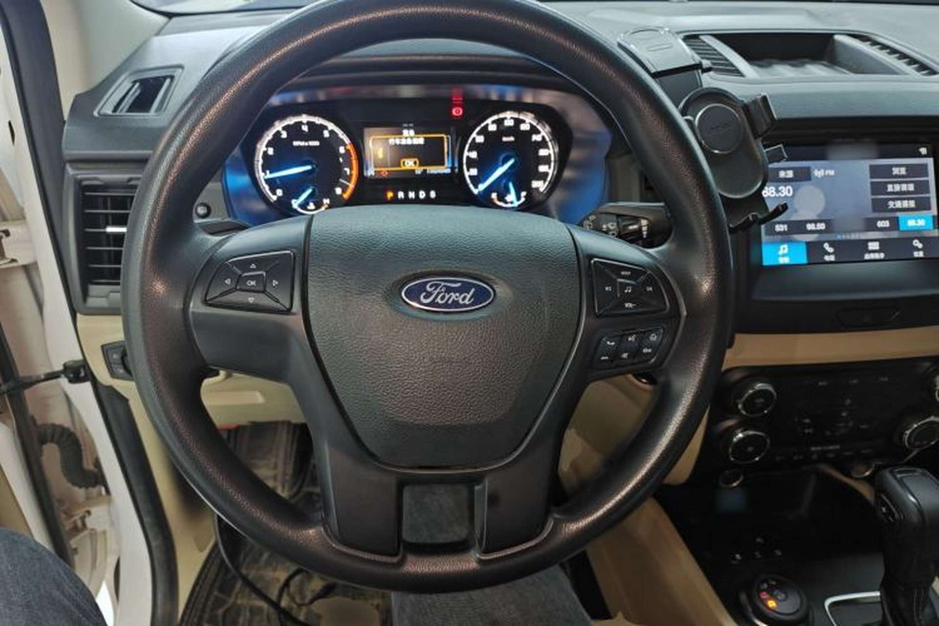 Used Ford Everest 2020 2.3T Gasoline Automatic 4x4 Elite Edition 5 Seats Steering Wheel