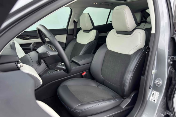 Used Ford EVOS 2022 EcoBoost 245 Style Edition Interior 5