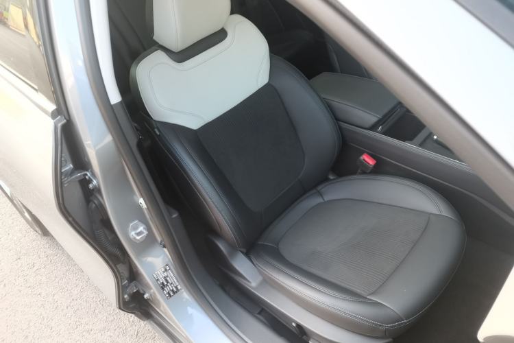Used Ford EVOS 2022 EcoBoost 245 Style Edition Right Front Seat