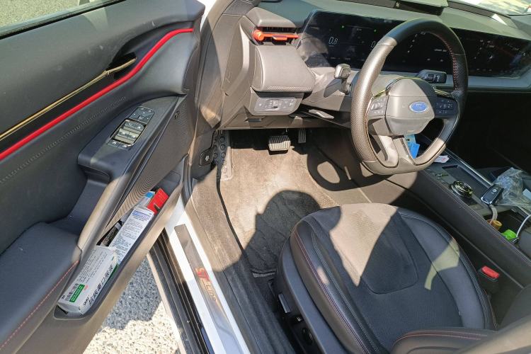 Used Ford EVOS 2022 EcoBoost 245 ST-Line Driver Seat