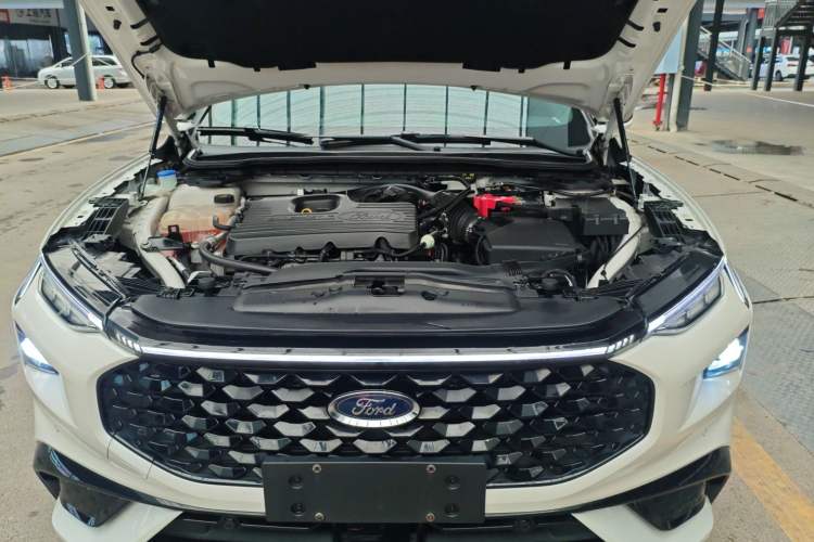 Used Ford EVOS 2022 EcoBoost 245 Sport Edition Engine Bay