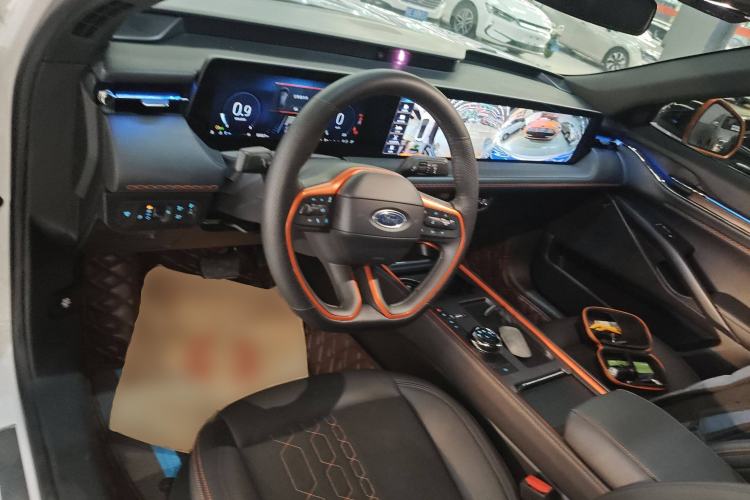 Used Ford EVOS 2022 EcoBoost 245 First Edition Limited Edition Interior 2