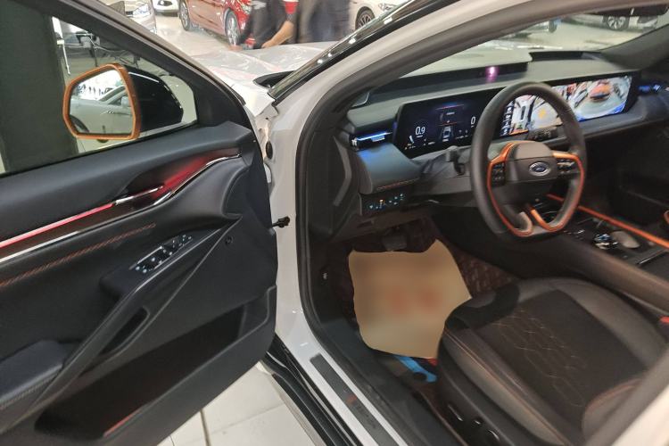 Used Ford EVOS 2022 EcoBoost 245 First Edition Limited Edition Interior 3
