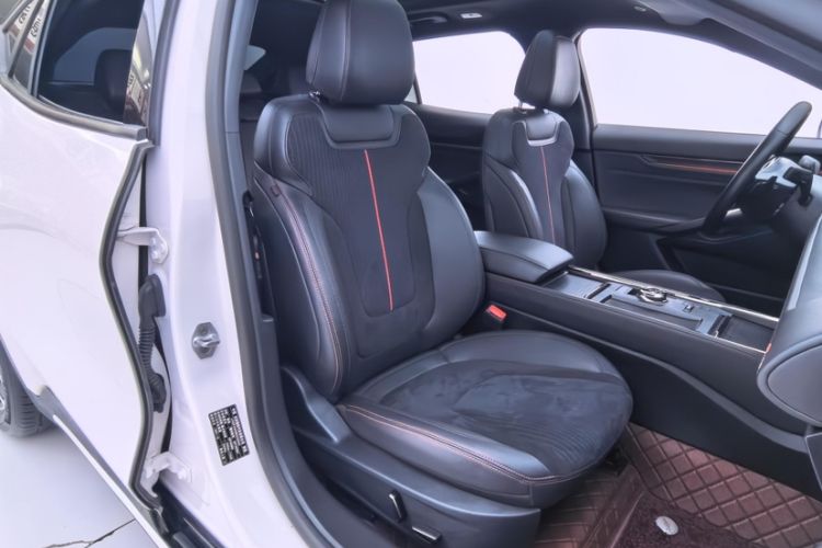 Used Ford EVOS 2022 EcoBoost 245 Sport Edition Interior 3