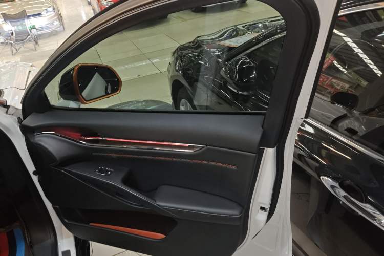Used Ford EVOS 2022 EcoBoost 245 First Edition Limited Edition Interior 5