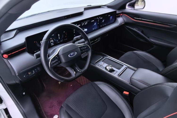Used Ford EVOS 2022 EcoBoost 245 Sport Edition Interior 6