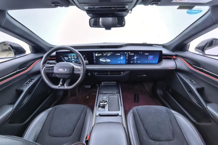 Used Ford EVOS 2022 EcoBoost 245 Sport Edition Interior 9