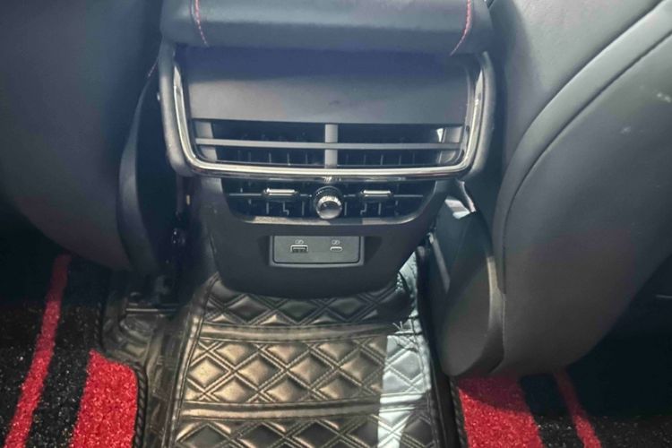 Used Ford EVOS 2022 EcoBoost 245 Sport Edition Audio And AC Panel