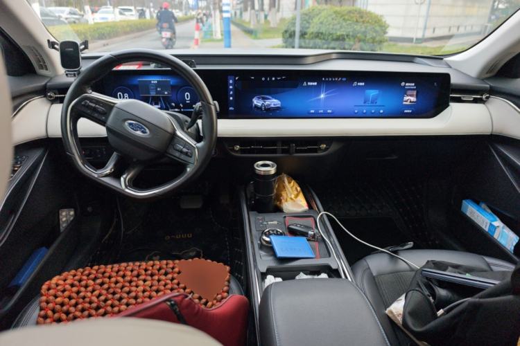 Used Ford EVOS 2022 EcoBoost 245 Style Edition Center Console