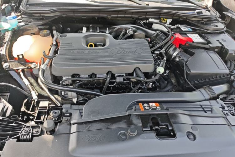 Used Ford EVOS 2022 EcoBoost 245 Sport Edition Engine Bay