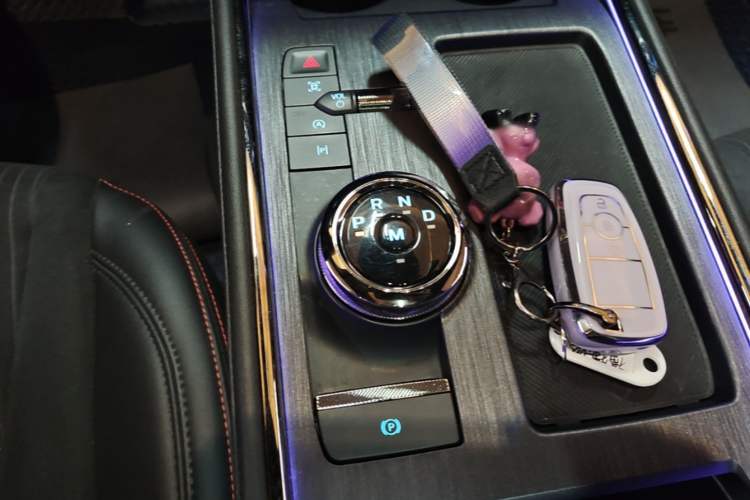 Used Ford EVOS 2022 EcoBoost 245 Sport Edition Gear Lever