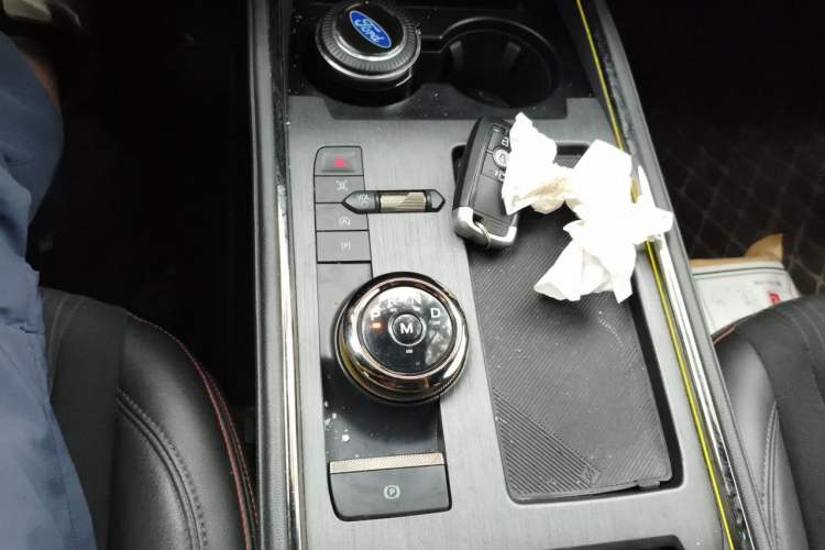 Used Ford EVOS 2022 EcoBoost 245 Sport Edition Gear Lever