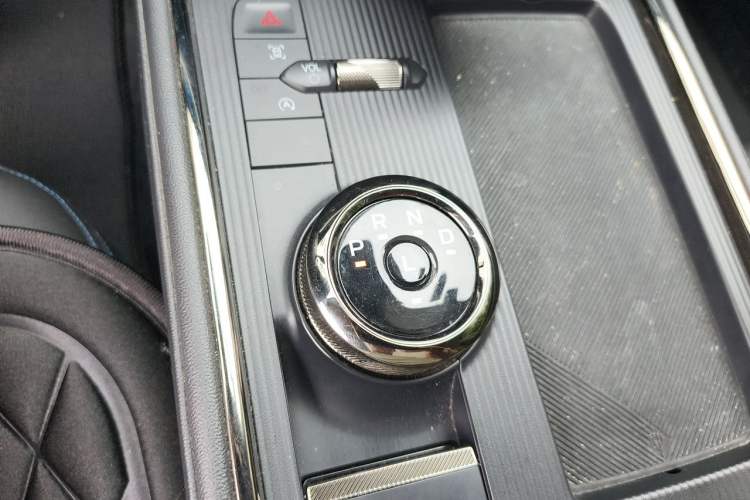 Used Ford EVOS 2022 EcoBoost 245 Style Edition Gear Lever