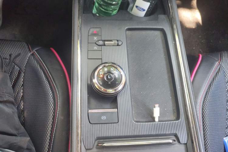 Used Ford EVOS 2022 EcoBoost 245 Style Edition Gear Lever