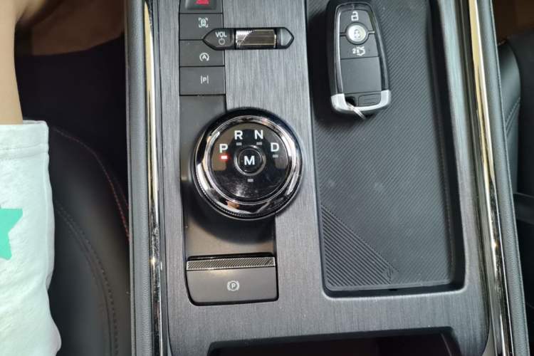 Used Ford EVOS 2022 EcoBoost 245 Sport Edition Gear Lever