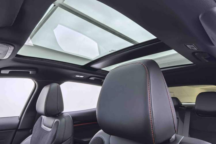 Used Ford EVOS 2022 EcoBoost 245 ST-Line Headliner