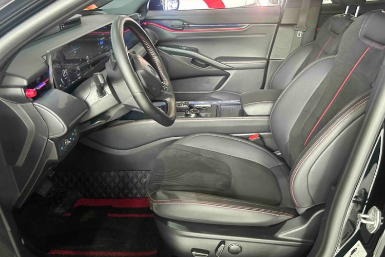 Used Ford EVOS 2022 EcoBoost 245 Sport Edition Interior 1