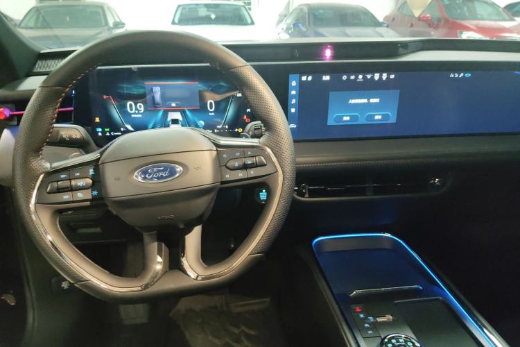 Used Ford EVOS 2022 EcoBoost 245 Sport Edition Interior 3
