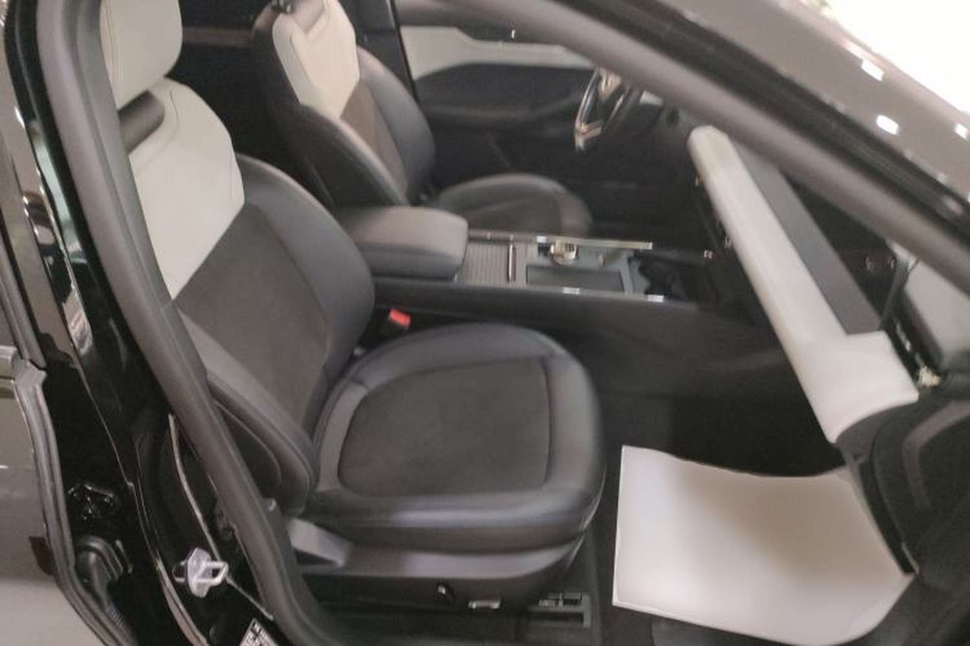 Used Ford EVOS 2022 EcoBoost 245 Style Edition Right Front Seat