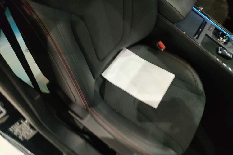 Used Ford EVOS 2022 Facelift EcoBoost 245 ST-Line Right Front Seat