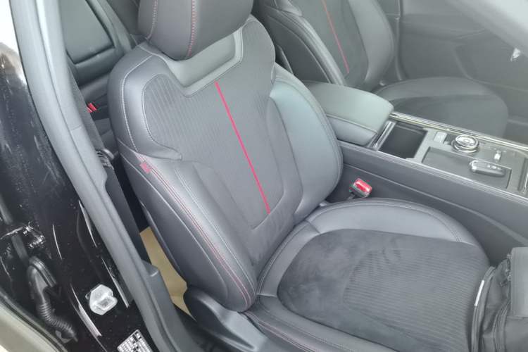 Used Ford EVOS 2022 EcoBoost 245 Sport Edition Right Front Seat