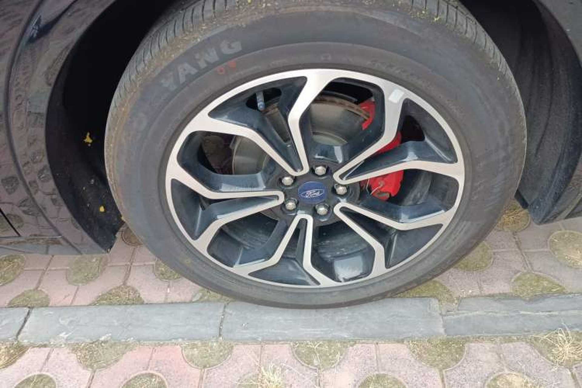 Used Ford EVOS 2022 EcoBoost 245 Sport Edition Right Front Wheel Hub