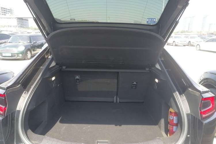 Used Ford EVOS 2022 EcoBoost 245 Style Edition Trunk