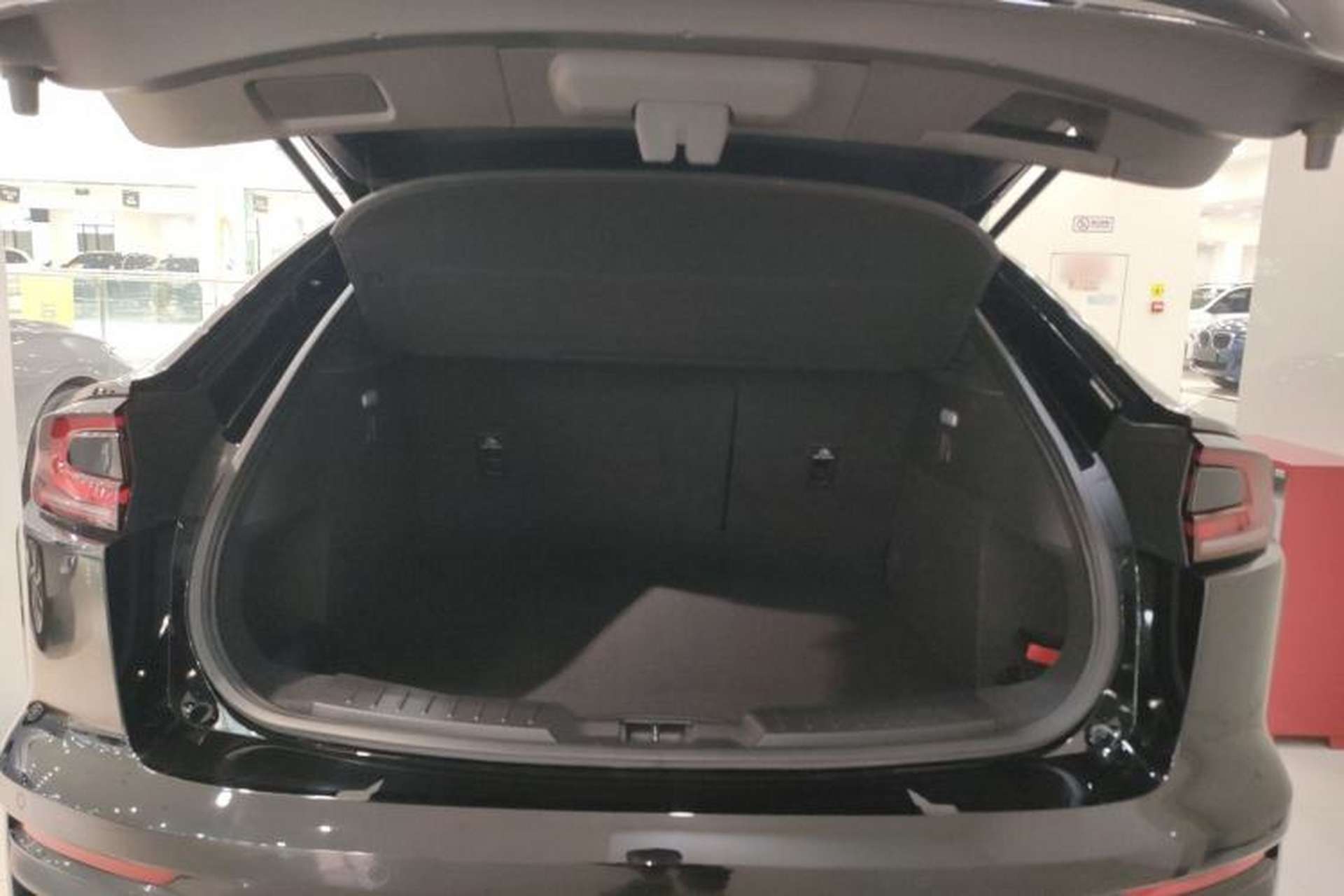 Used Ford EVOS 2022 EcoBoost 245 Style Edition Trunk