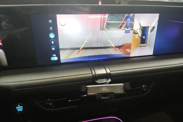 Used Ford EVOS 2022 EcoBoost 245 ST-Line Audio And AC Panel