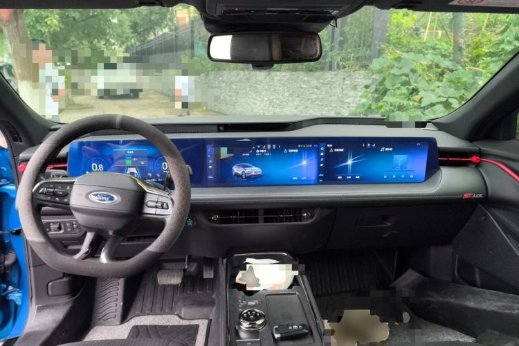 Used Ford EVOS 2022 EcoBoost 245 ST-Line Center Console