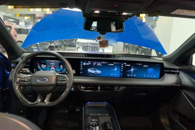 Used Ford EVOS 2022 EcoBoost 245 ST-Line Center Console
