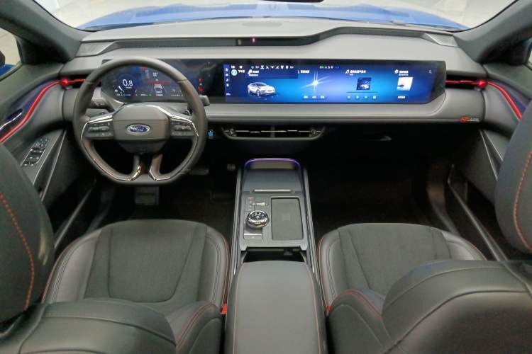 Used Ford EVOS 2022 EcoBoost 245 ST-Line Center Console