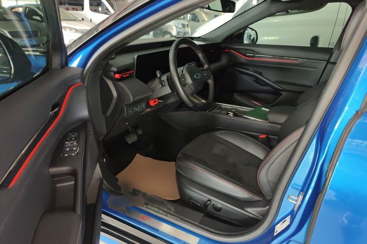 Used Ford EVOS 2022 EcoBoost 245 Sport Edition Driver Seat