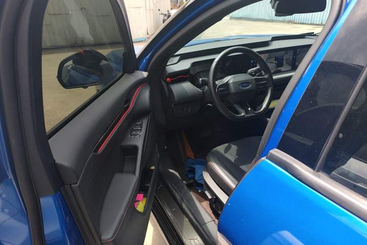 Used Ford EVOS 2022 EcoBoost 245 Sport Edition Driver Seat