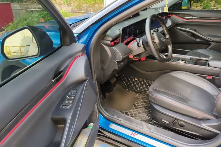 Used Ford EVOS 2022 EcoBoost 245 Sport Edition Driver Seat