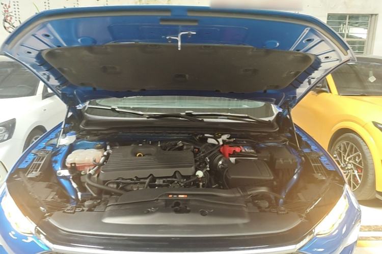 Used Ford EVOS 2022 EcoBoost 245 ST-Line Engine Bay