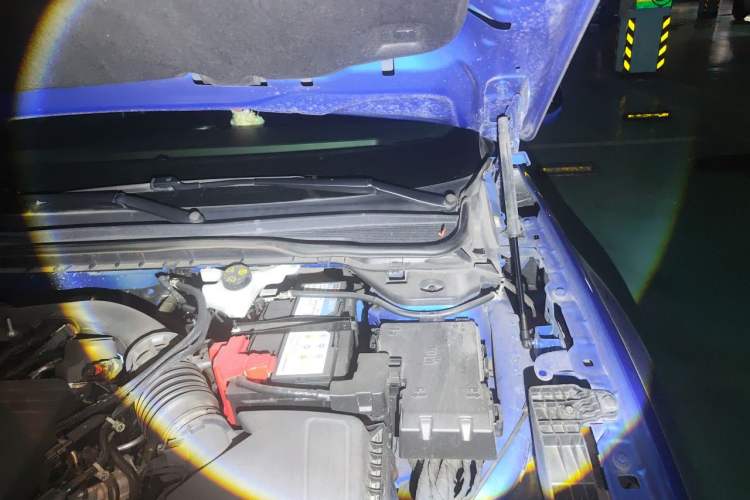 Used Ford EVOS 2022 EcoBoost 245 ST-Line Engine Bay Left
