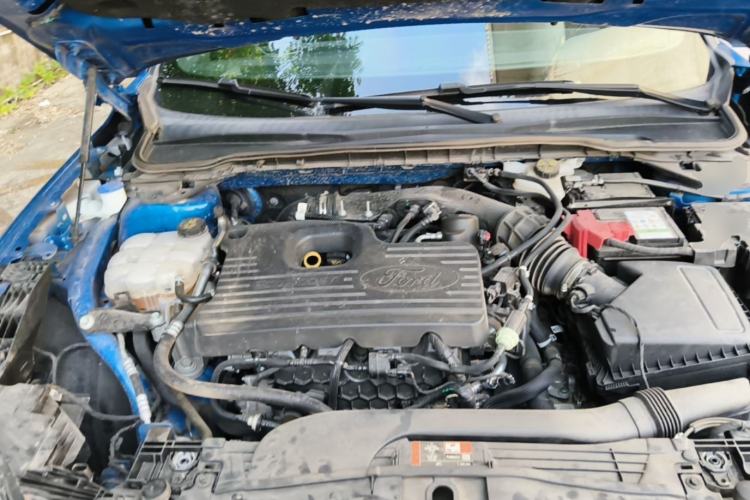 Used Ford EVOS 2022 EcoBoost 245 Sport Edition Engine Bay