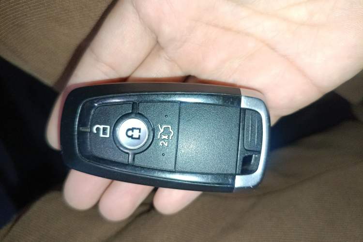 Used Ford EVOS 2022 EcoBoost 245 ST-Line Interior 1