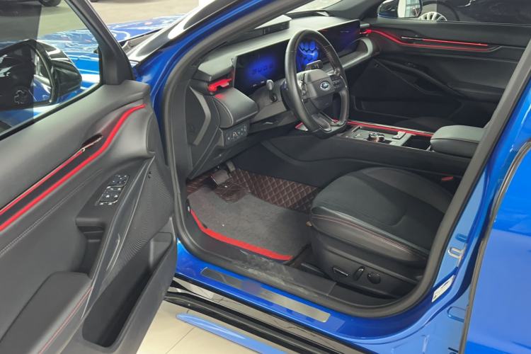 Used Ford EVOS 2022 EcoBoost 245 Sport Edition Interior 2