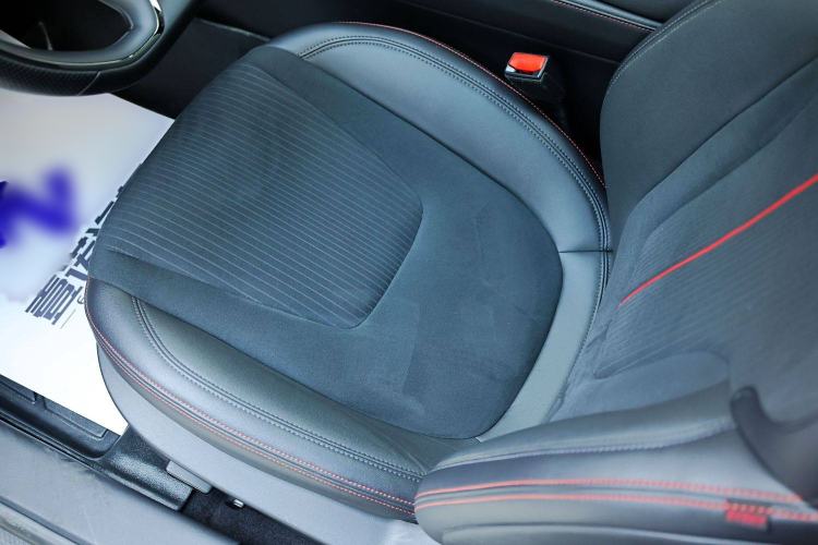 Used Ford EVOS 2022 EcoBoost 245 Sport Edition Interior 7