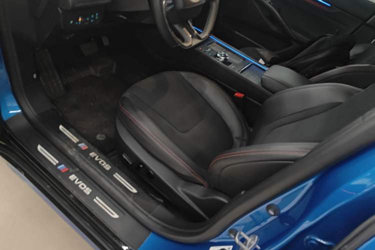 Used Ford EVOS 2022 EcoBoost 245 ST-Line Left Front Seat