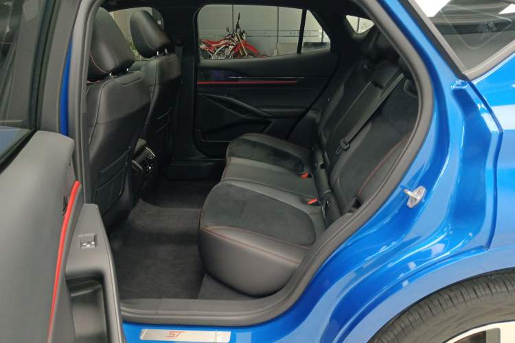 Used Ford EVOS 2022 EcoBoost 245 ST-Line Left Rear Seat